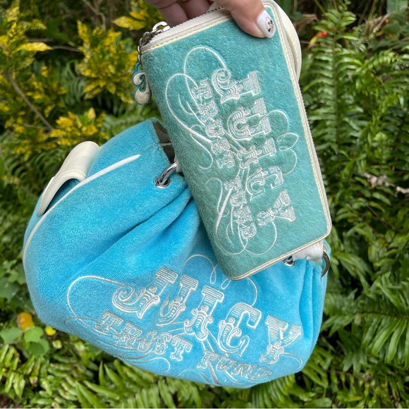 SOLD ELSEWHERE RARE JUICY COUTURE Bag TRUST FUND in blue terrycloth 😻wallet SET - Picture 14 of 14